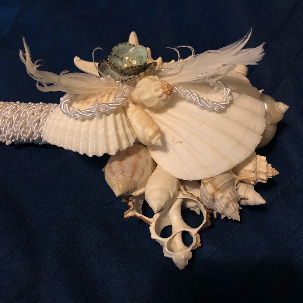 Handmade Shell Bouquets - Picture 8 of 8